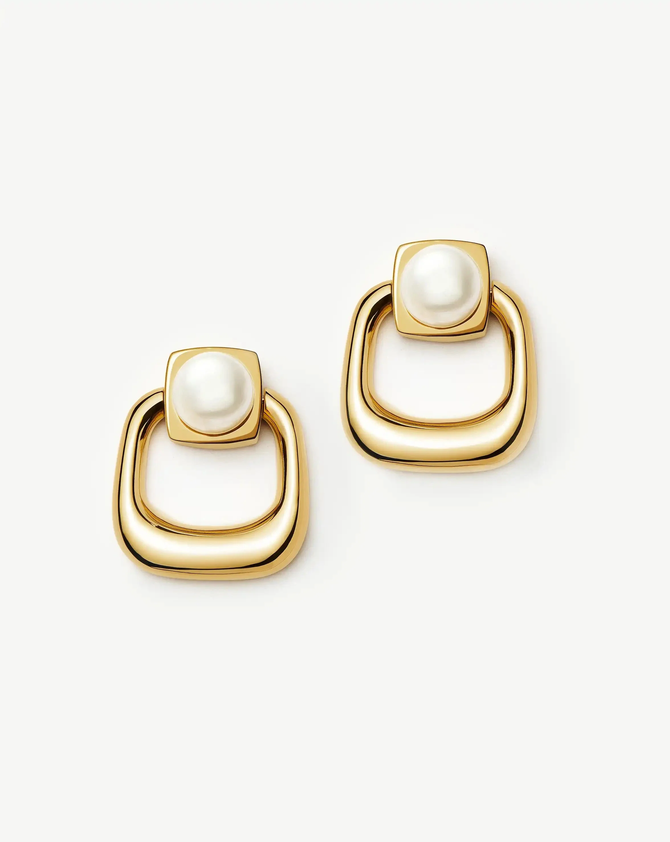 Button Pearl Statement Stud Earrings  | 18k Gold Plated/Pearl