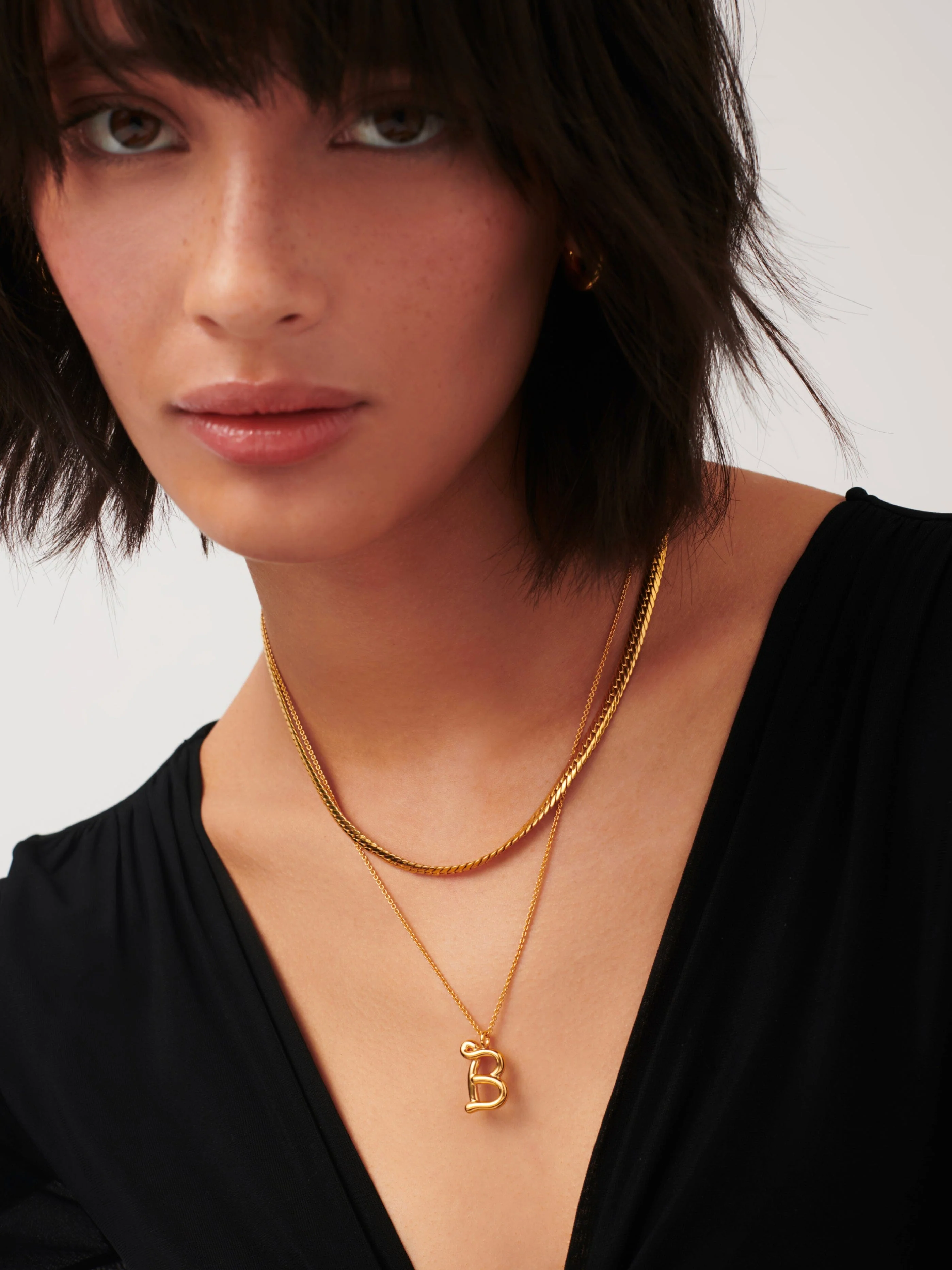 Curly Molten Initial Pendant Necklace - B | 18k Gold Vermeil - Image 2