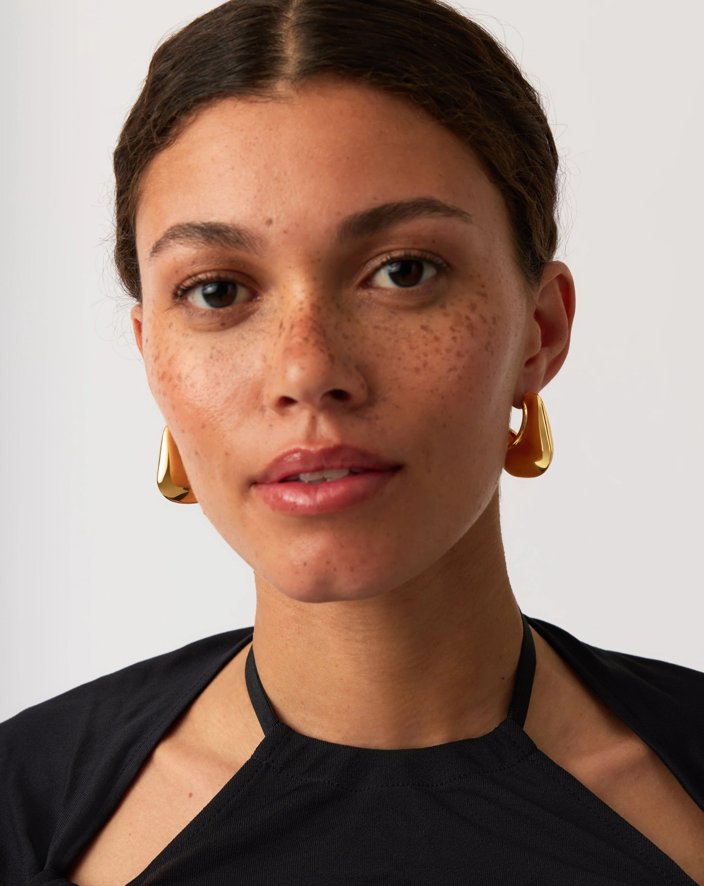 Hera Dome Large Hoop Earrings | 18k Gold Plated - Image 6