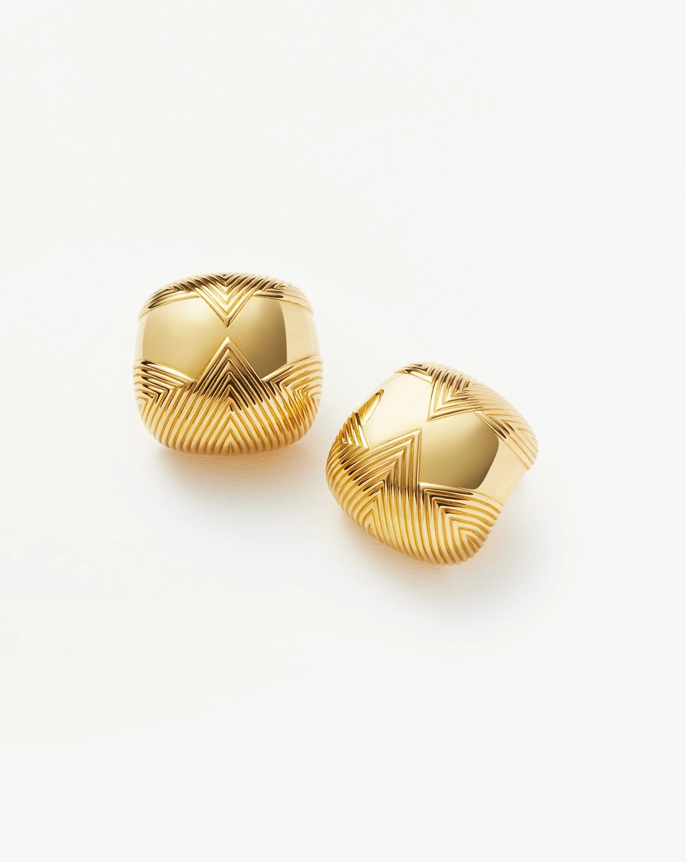 Hera Oversized Dome Ridge Stud Earrings | 18k Gold Plated - Image 4