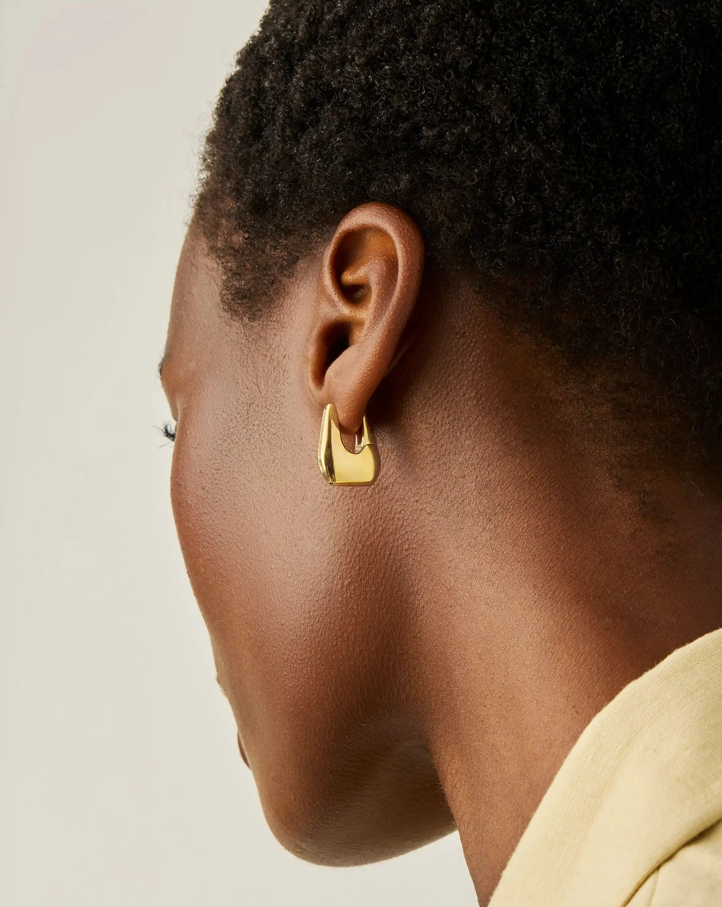 Lucy Williams Arco Pavé Small Hoop Earrings | 18k Gold Plated - Image 5