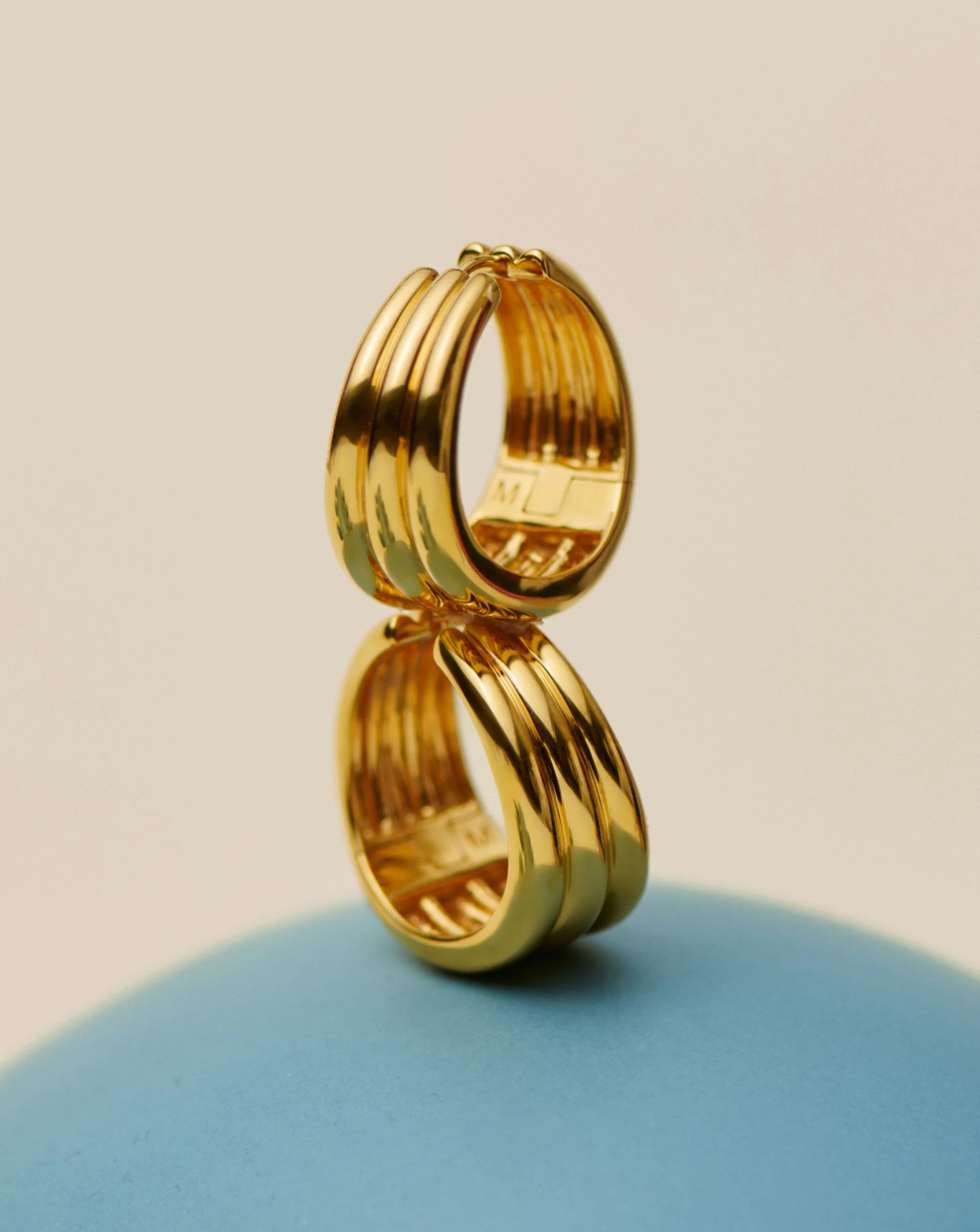 Savi Triple Ridge Hoop Earrings | 18k Gold Vermeil - Image 4